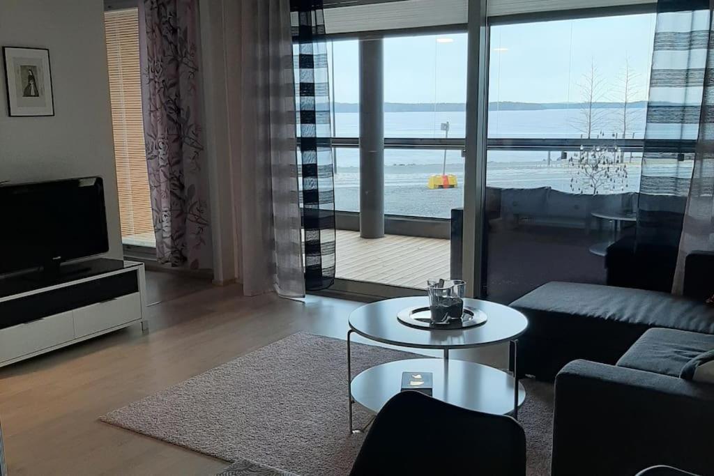 Upea Kaksio Naesijaerven Rannalla Tampere Zewnętrze zdjęcie